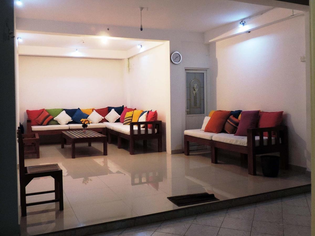 Primrose Guest House Unawatuna Buitenkant foto