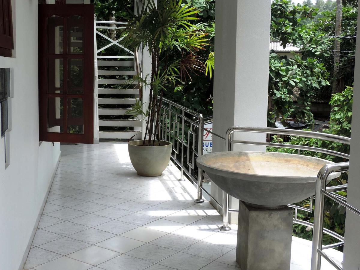 Primrose Guest House Unawatuna Buitenkant foto