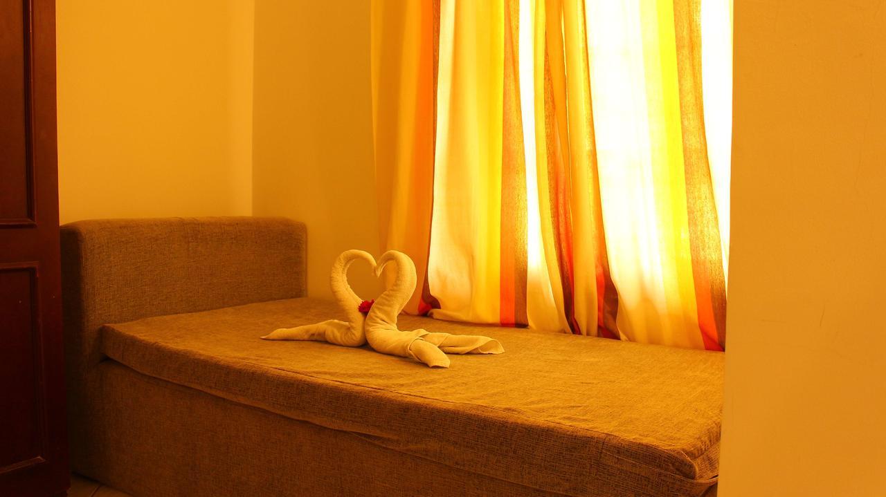 Primrose Guest House Unawatuna Buitenkant foto