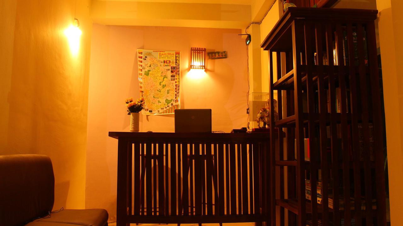 Primrose Guest House Unawatuna Buitenkant foto