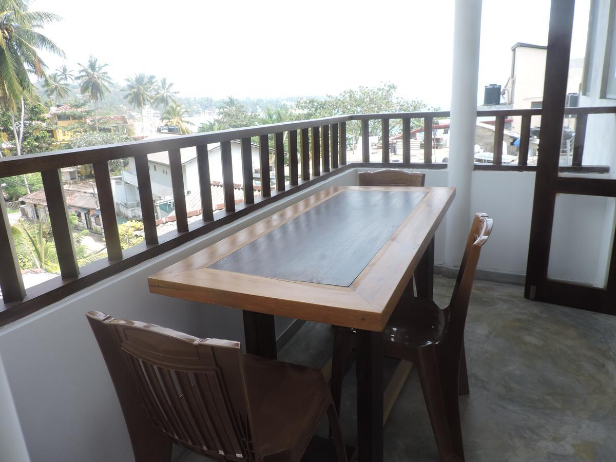 Primrose Guest House Unawatuna Buitenkant foto