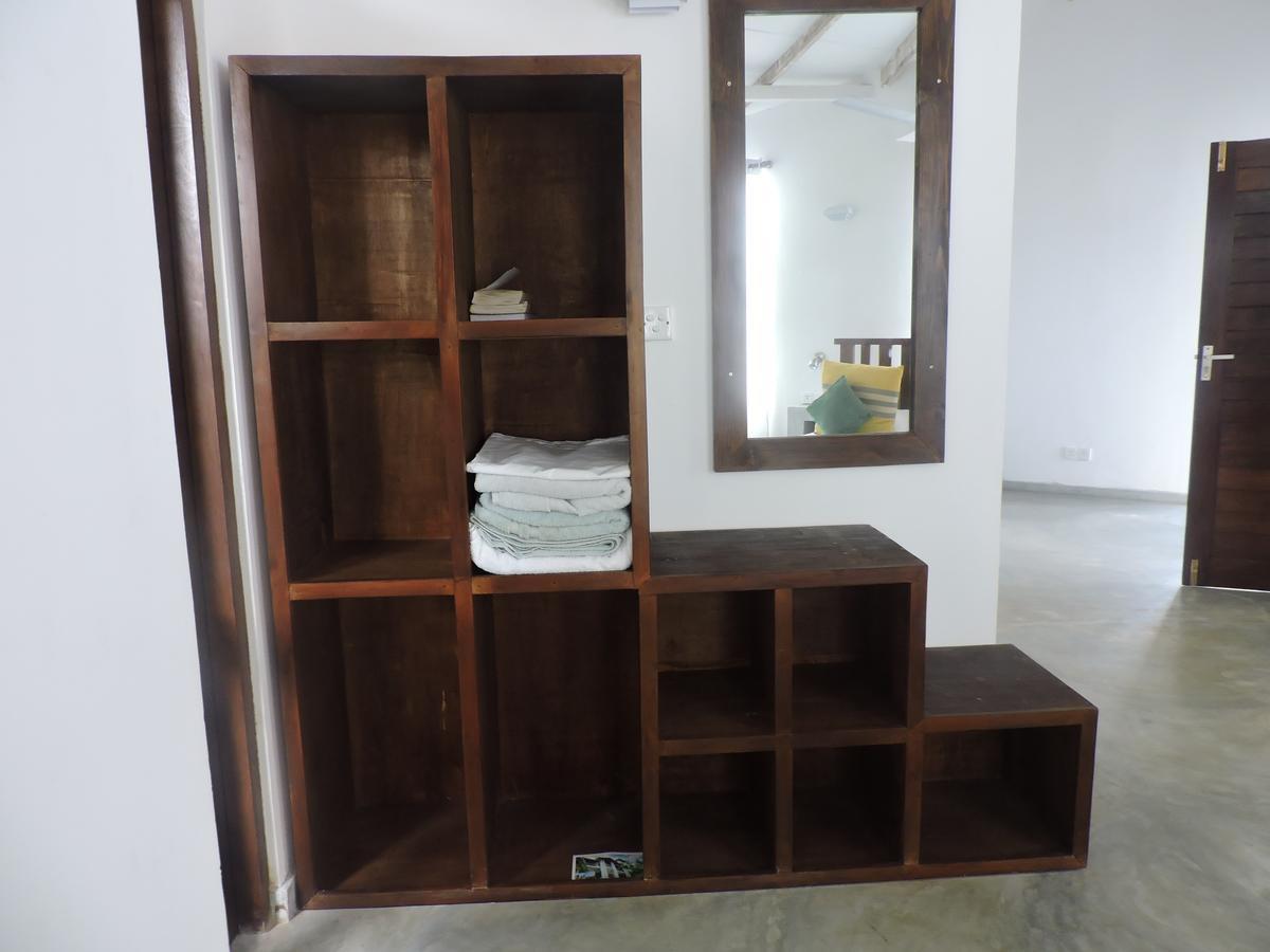 Primrose Guest House Unawatuna Buitenkant foto