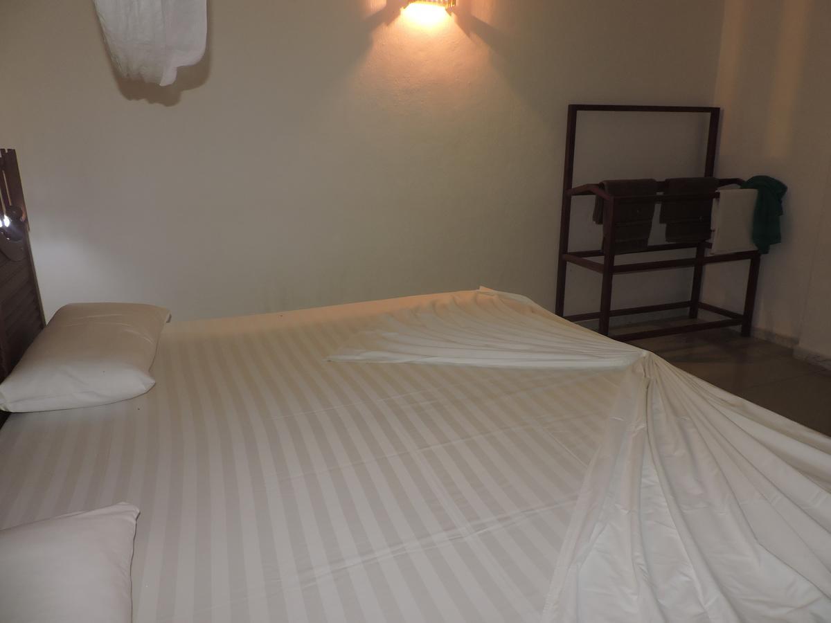 Primrose Guest House Unawatuna Buitenkant foto