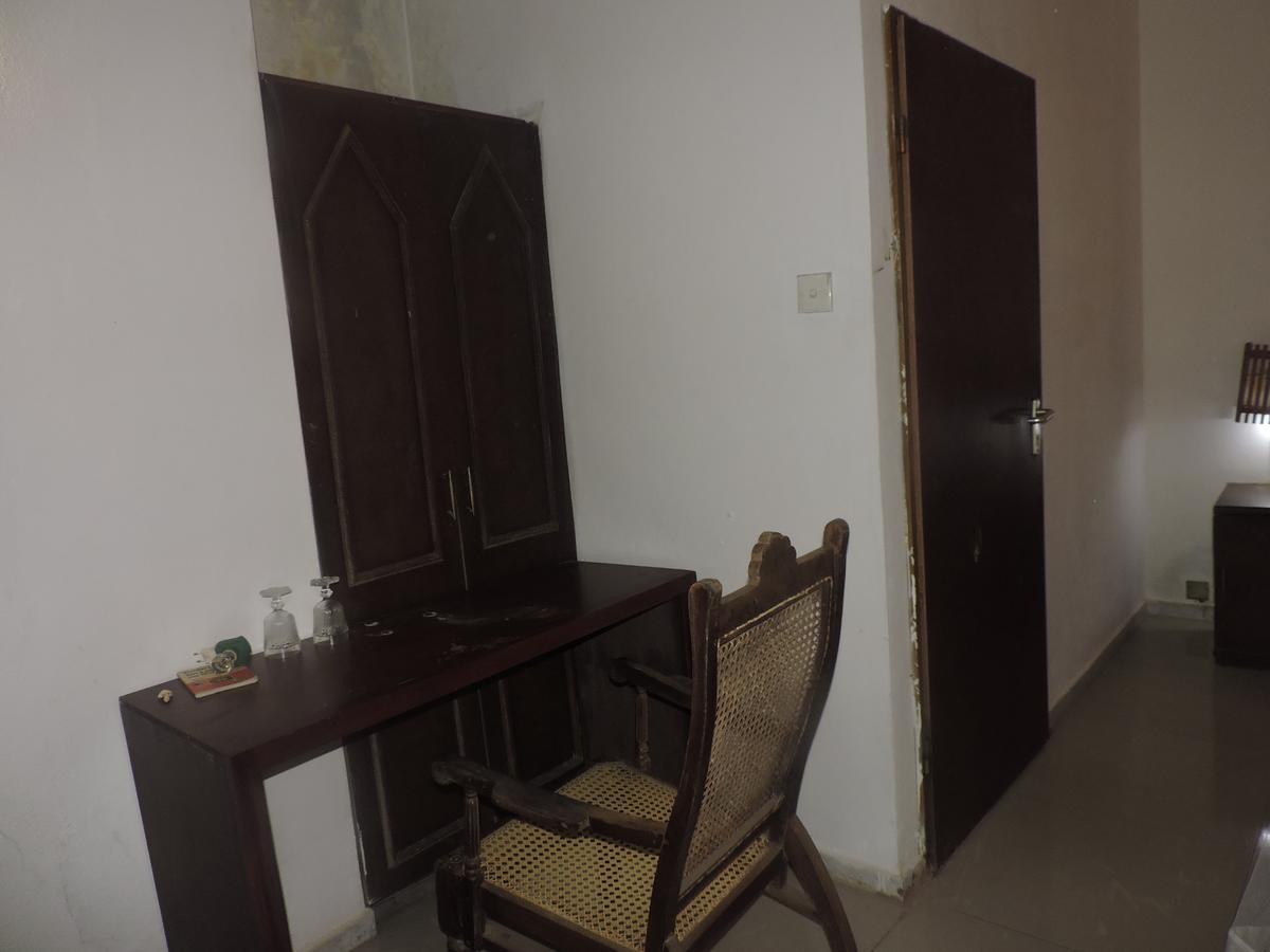 Primrose Guest House Unawatuna Buitenkant foto